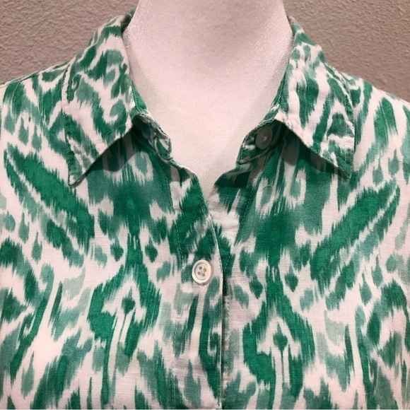 CHICOS linen blend button up blouse with 3/4 sleeves. Size 3 - Picture 3 of 6